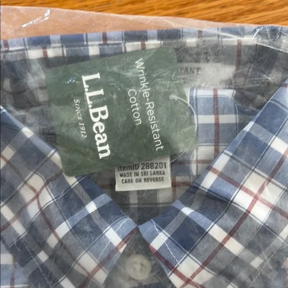L.L. Bean Blue and White Casual Button Down Shirt - Picture 2 of 4